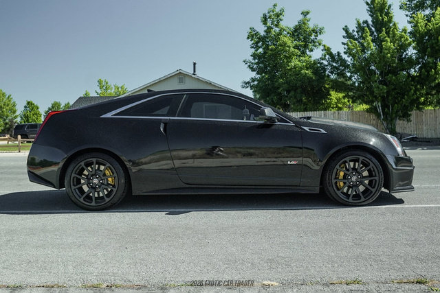 Used 2011 Cadillac CTS V RWD image 9