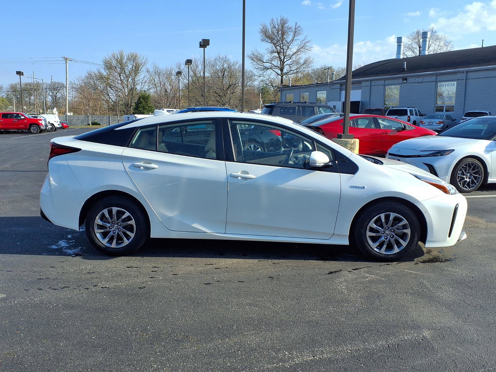 Used 2019 Toyota Prius Limited w/ Premium Convenience Package image 2