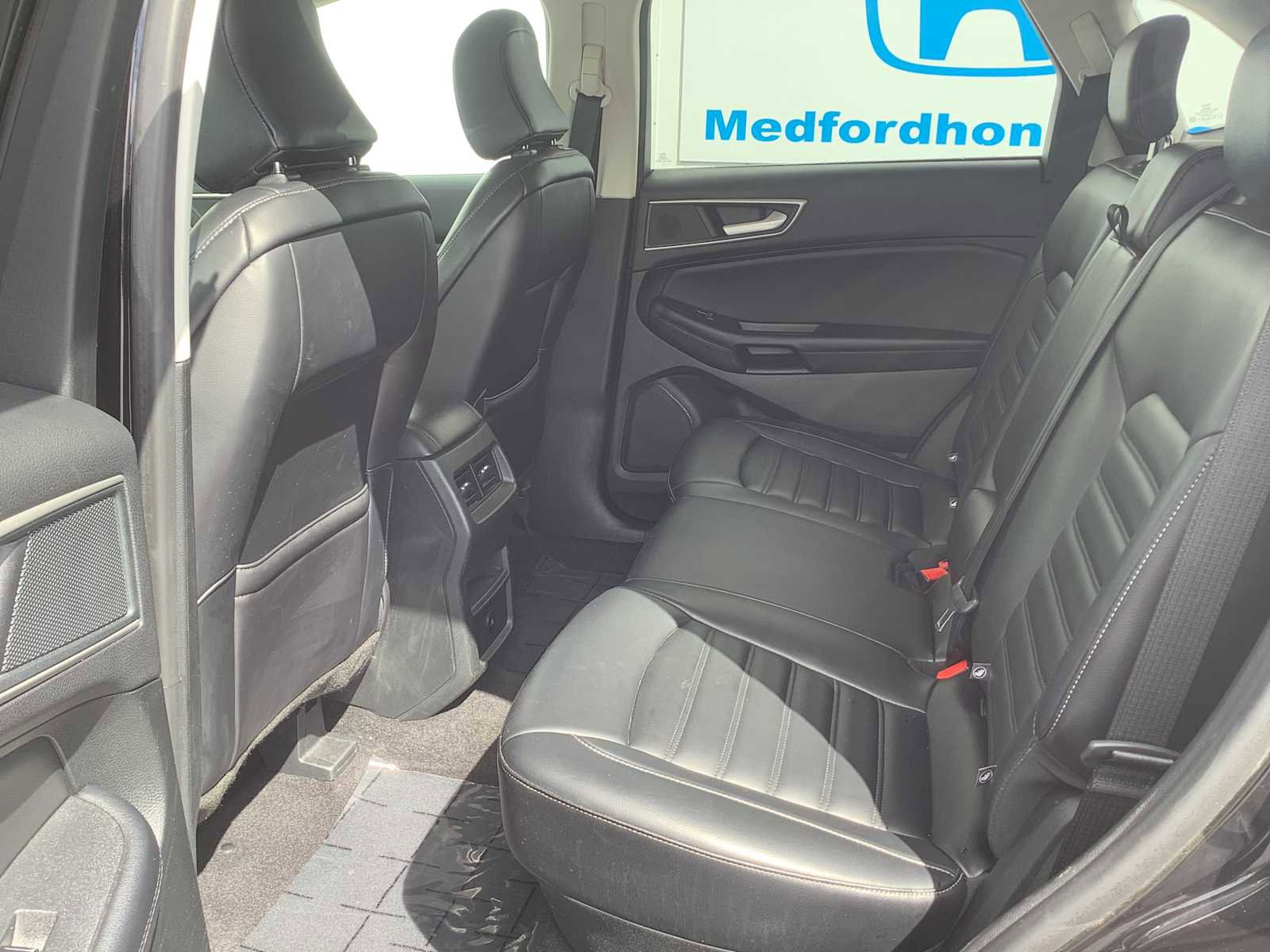Used 2024 Ford Edge SEL AWD/4WD image 12