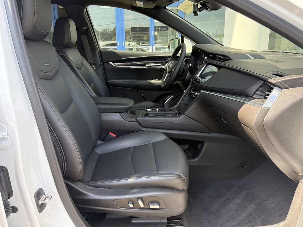 Certified 2022 Cadillac XT5 Premium Luxury image 14