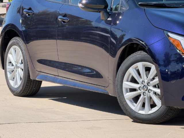 New 2027 Toyota Corolla SE FWD image 2