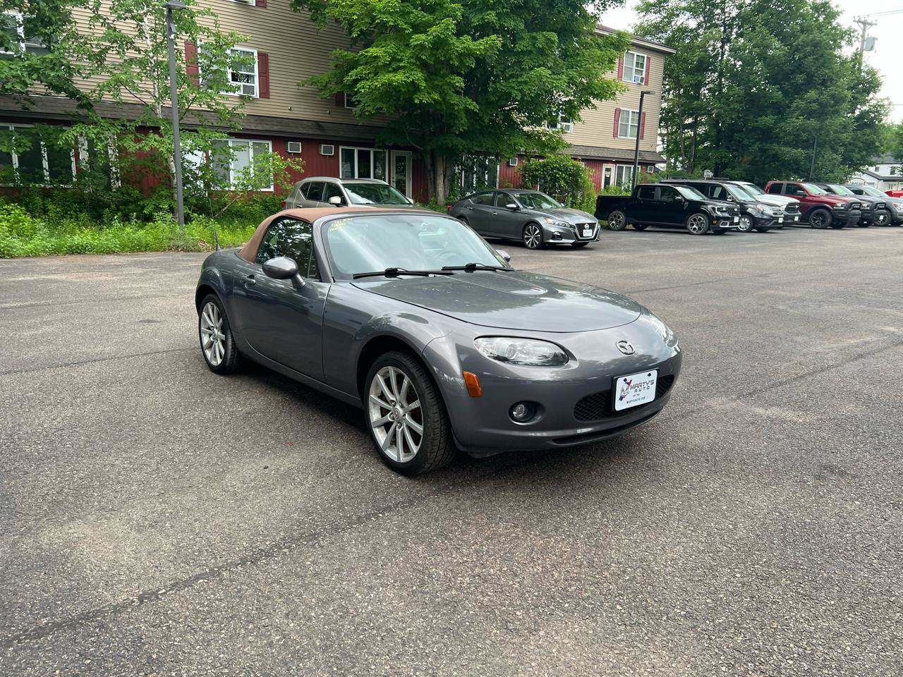 Used 2006 MAZDA MX-5 Miata Grand Touring RWD image 7