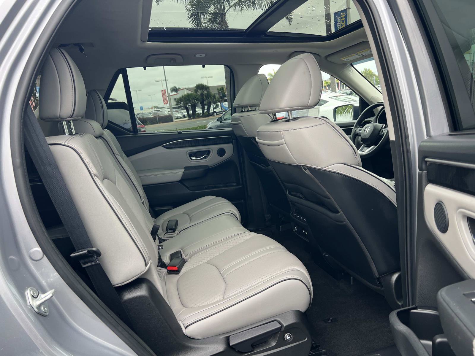 Certified 2023 Honda Pilot Elite image 36