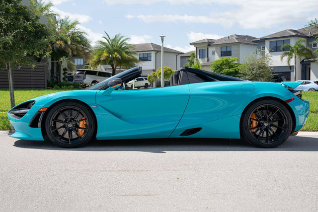 Used 2022 McLaren 720S Spider RWD image 3