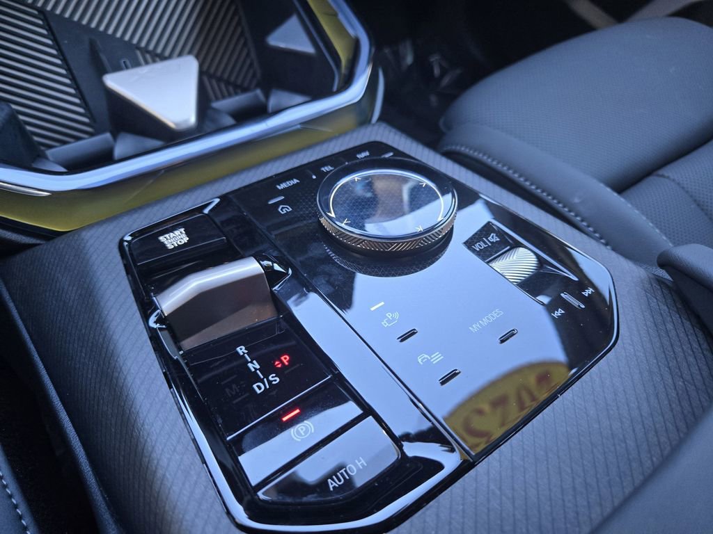 Certified 2025 BMW X3 xDrive30i w/ Convenience Package image 25