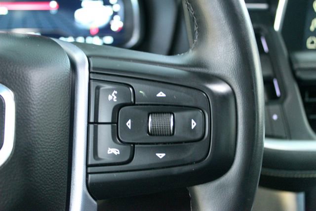 Used 2023 GMC Yukon XL SLT w/ SLT Luxury Package image 17