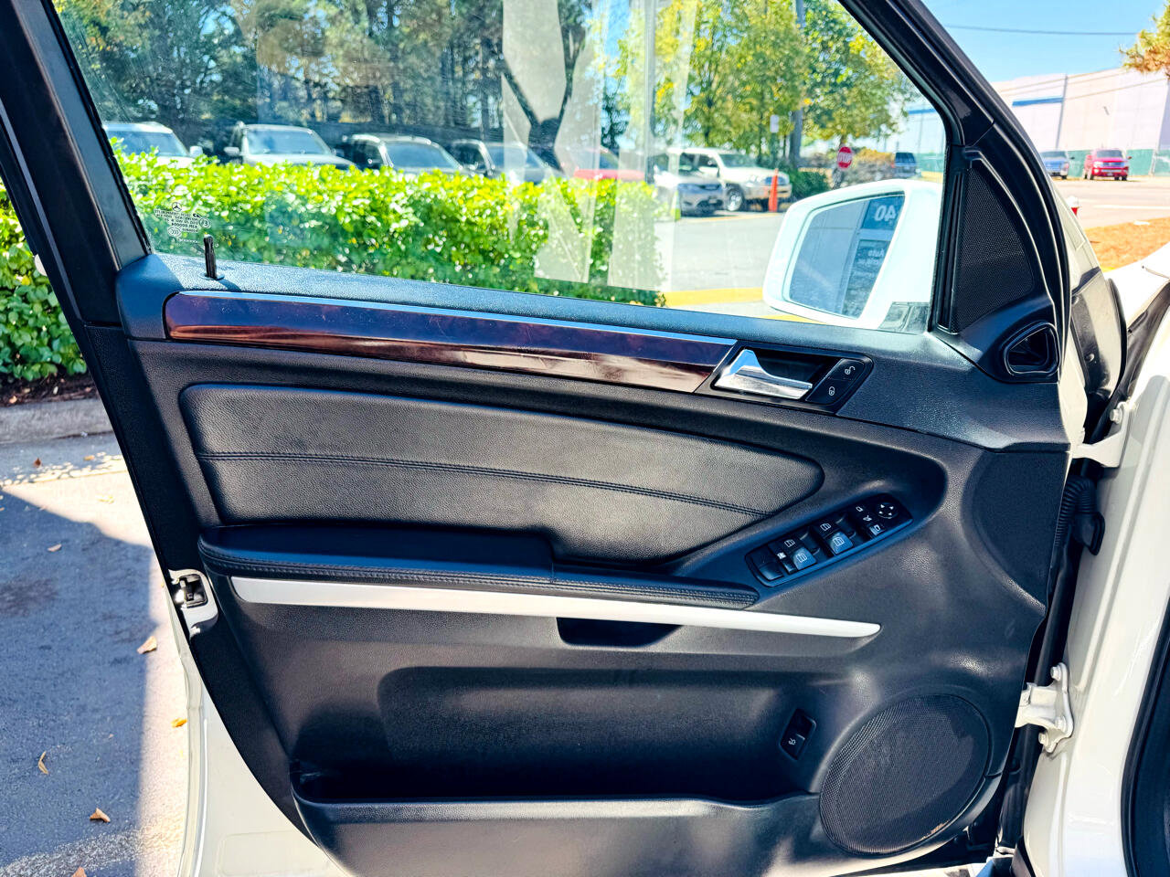 Used 2010 Mercedes-Benz ML 350 4MATIC image 12