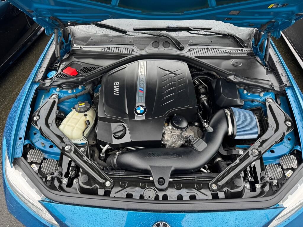 Used 2017 BMW M2 RWD image 32