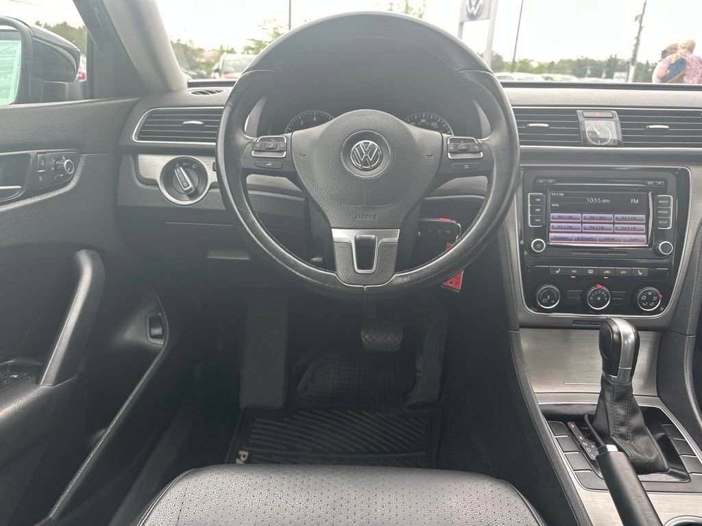 Used 2015 Volkswagen Passat 1.8T SE FWD image 15