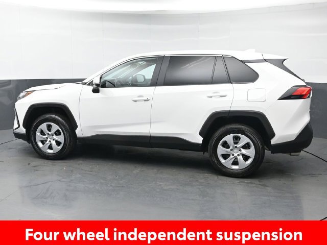 Certified 2025 Toyota RAV4 LE AWD/4WD image 4