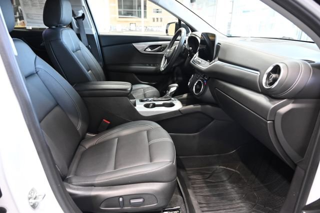 Used 2024 Chevrolet Blazer LT w/ Midnight/Sport Edition image 10