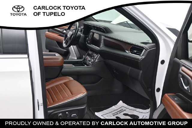 Used 2024 GMC Yukon XL Denali Ultimate AWD/4WD image 44