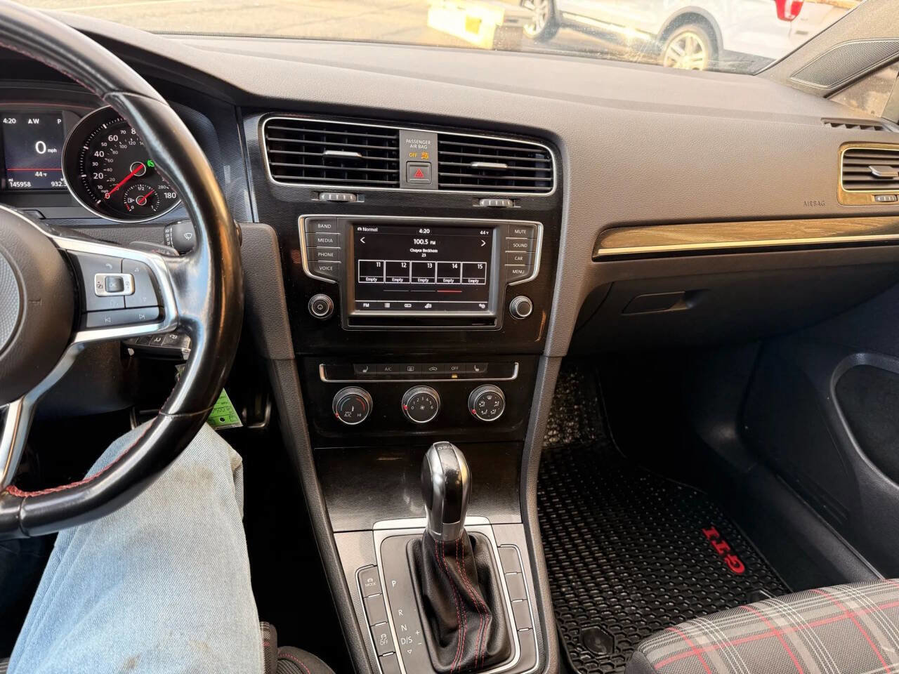 Used 2017 Volkswagen GTI S image 13