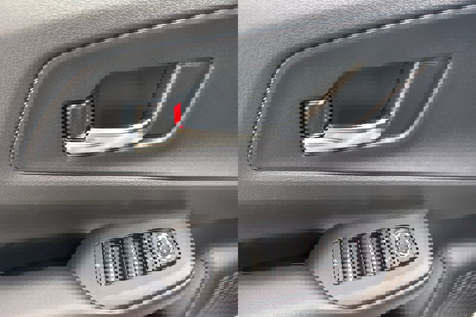 New 2026 Toyota Prius Plug-In Hybrid image 12