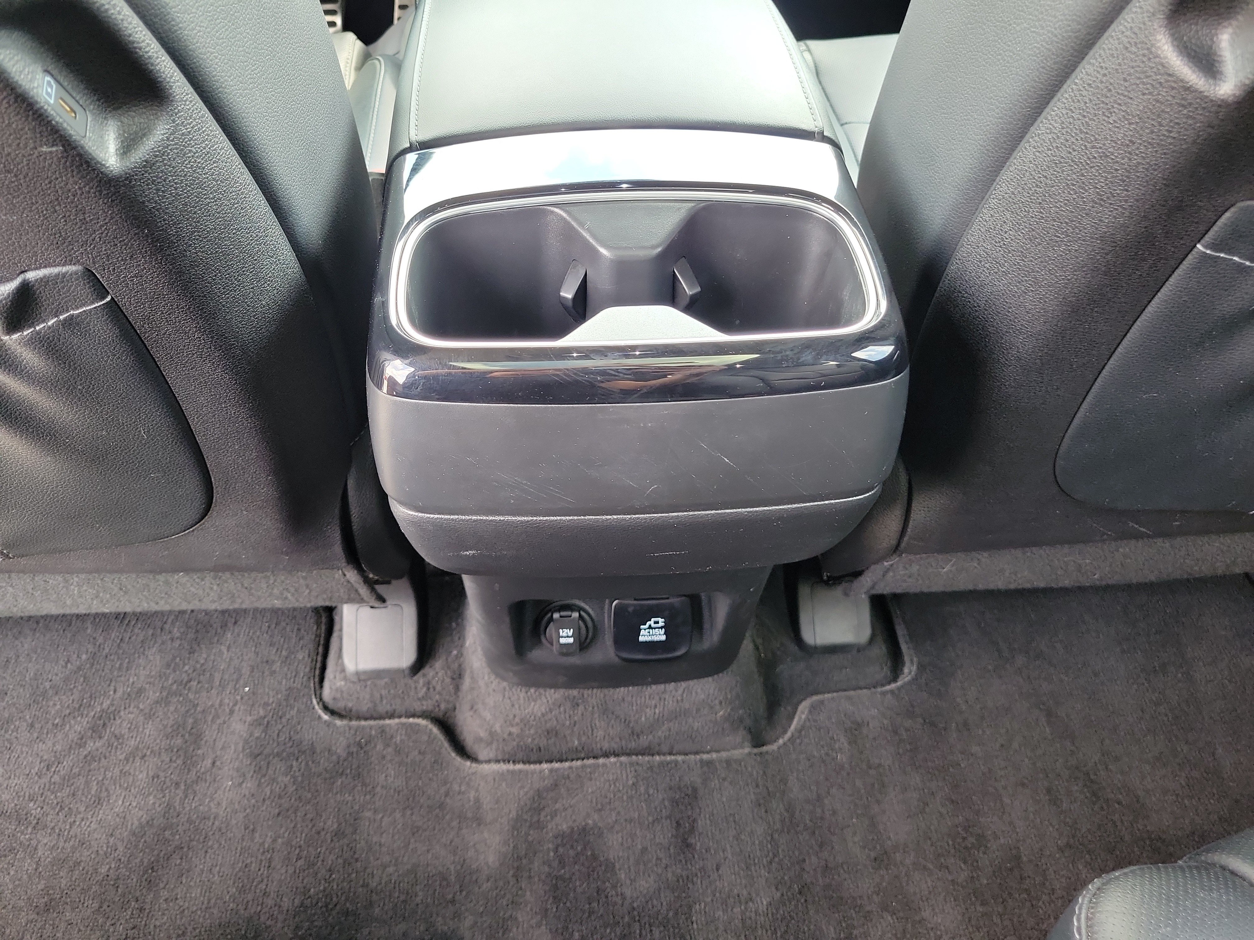 Used 2023 Kia Telluride AWD image 11