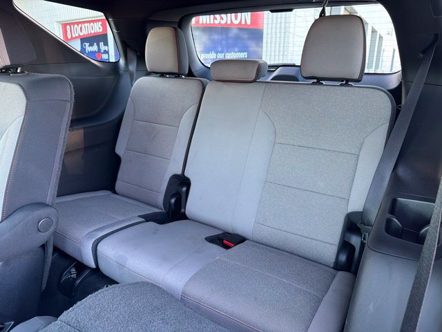 Certified 2026 Chevrolet Traverse LT w/ Driver Confidence Package FWD image 25