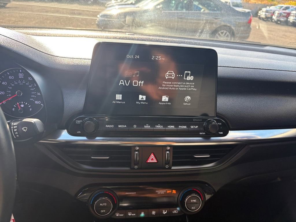 Used 2019 Kia Forte S w/ S Premium Package image 21