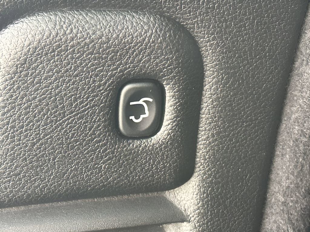 Used 2023 Dodge Durango GT image 38