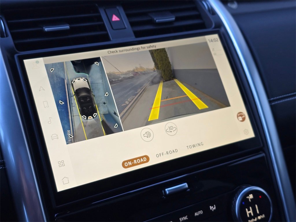 New 2025 Land Rover Discovery Metropolitan Edition image 11