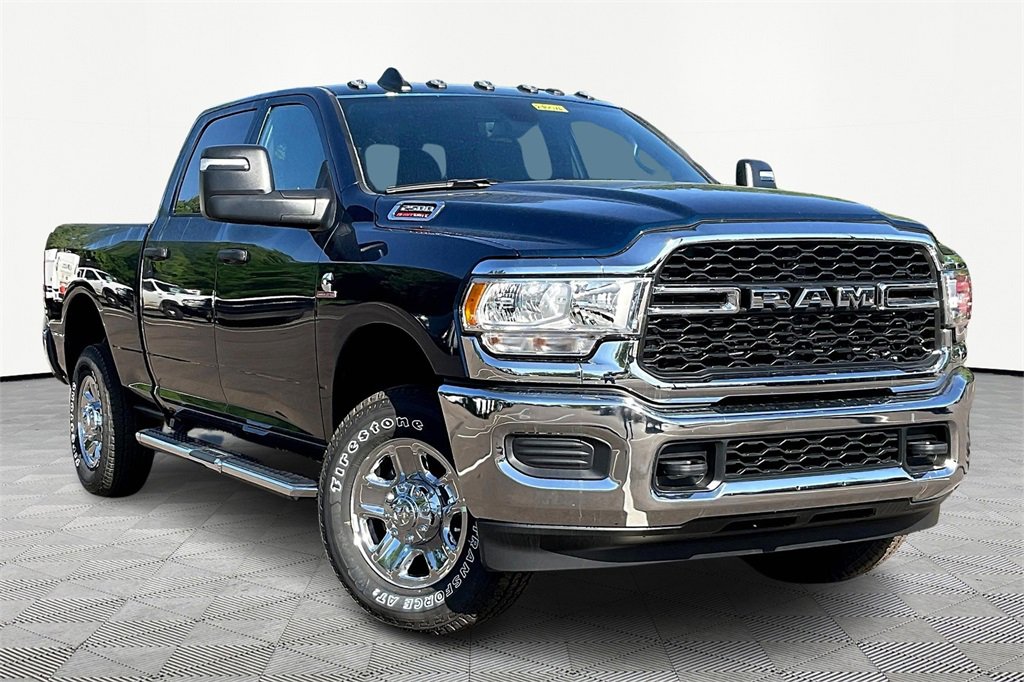 New 2024 RAM 2500 Tradesman w/ Chrome Appearance Group