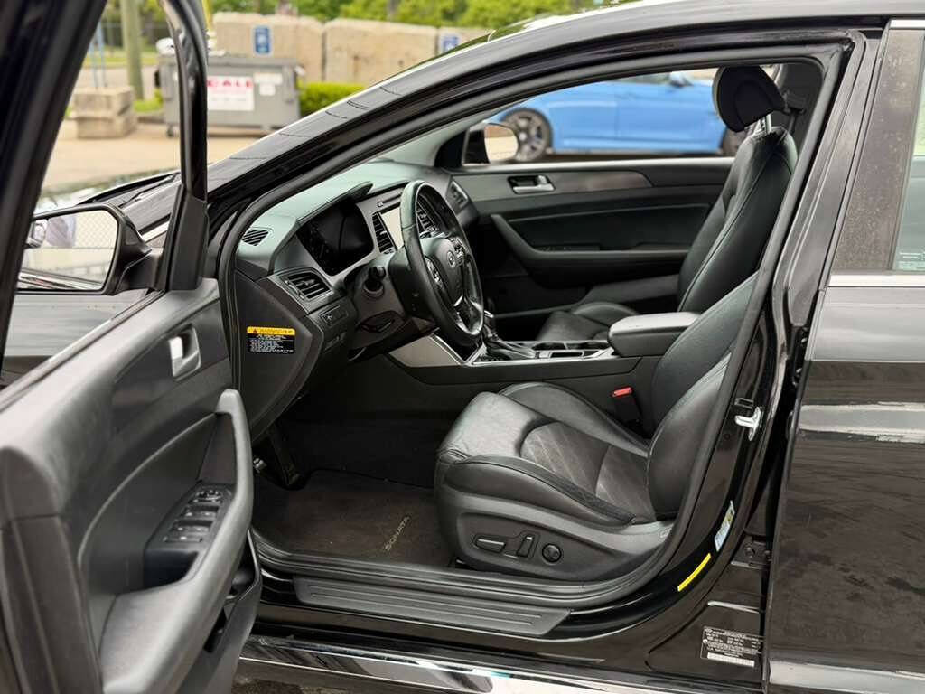 Used 2017 Hyundai Sonata Sport w/ Value Edition Package 02 FWD image 9