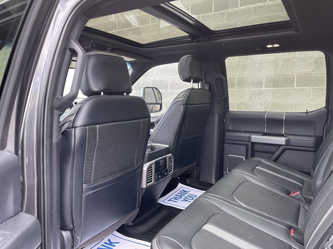Used 2019 Ford F350 Platinum w/ Platinum Ultimate Package AWD/4WD image 9