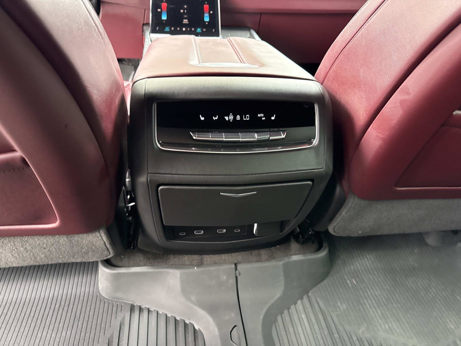 Certified 2025 Cadillac Escalade Sport w/ Touring Package image 19