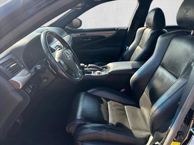 Used 2015 Lexus LS 460 AWD w/ F Sport Package image 15