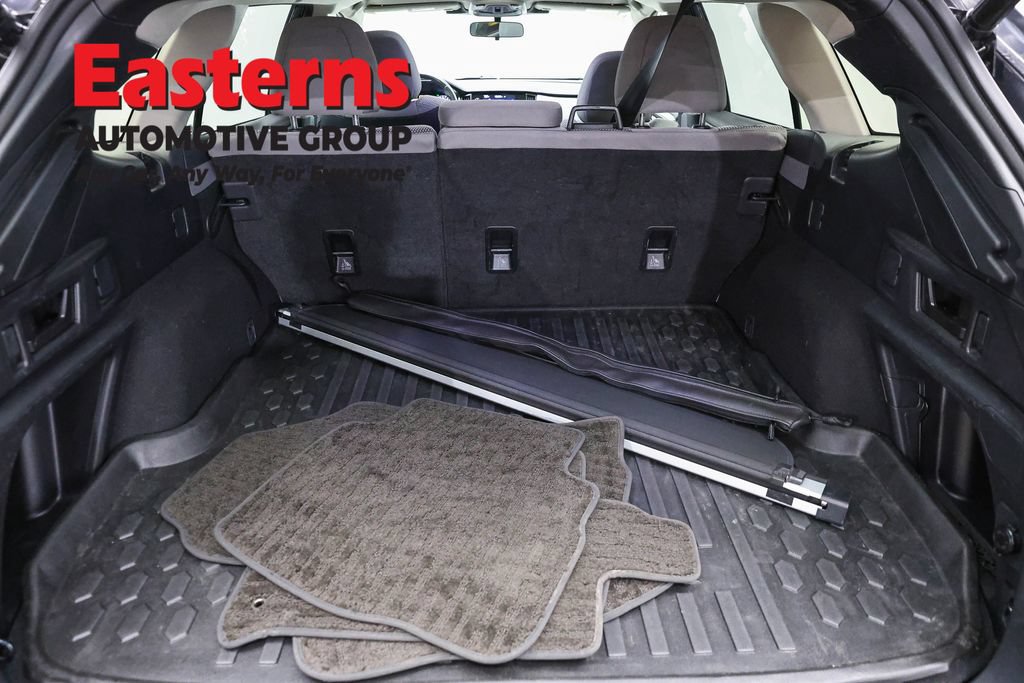 Used 2023 Subaru Outback Premium AWD/4WD image 9
