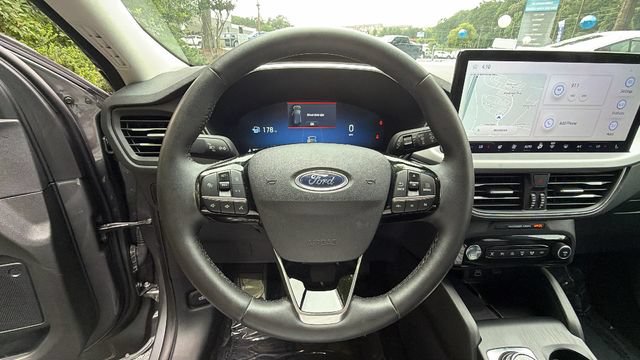 Certified 2024 Ford Escape Platinum AWD/4WD image 26