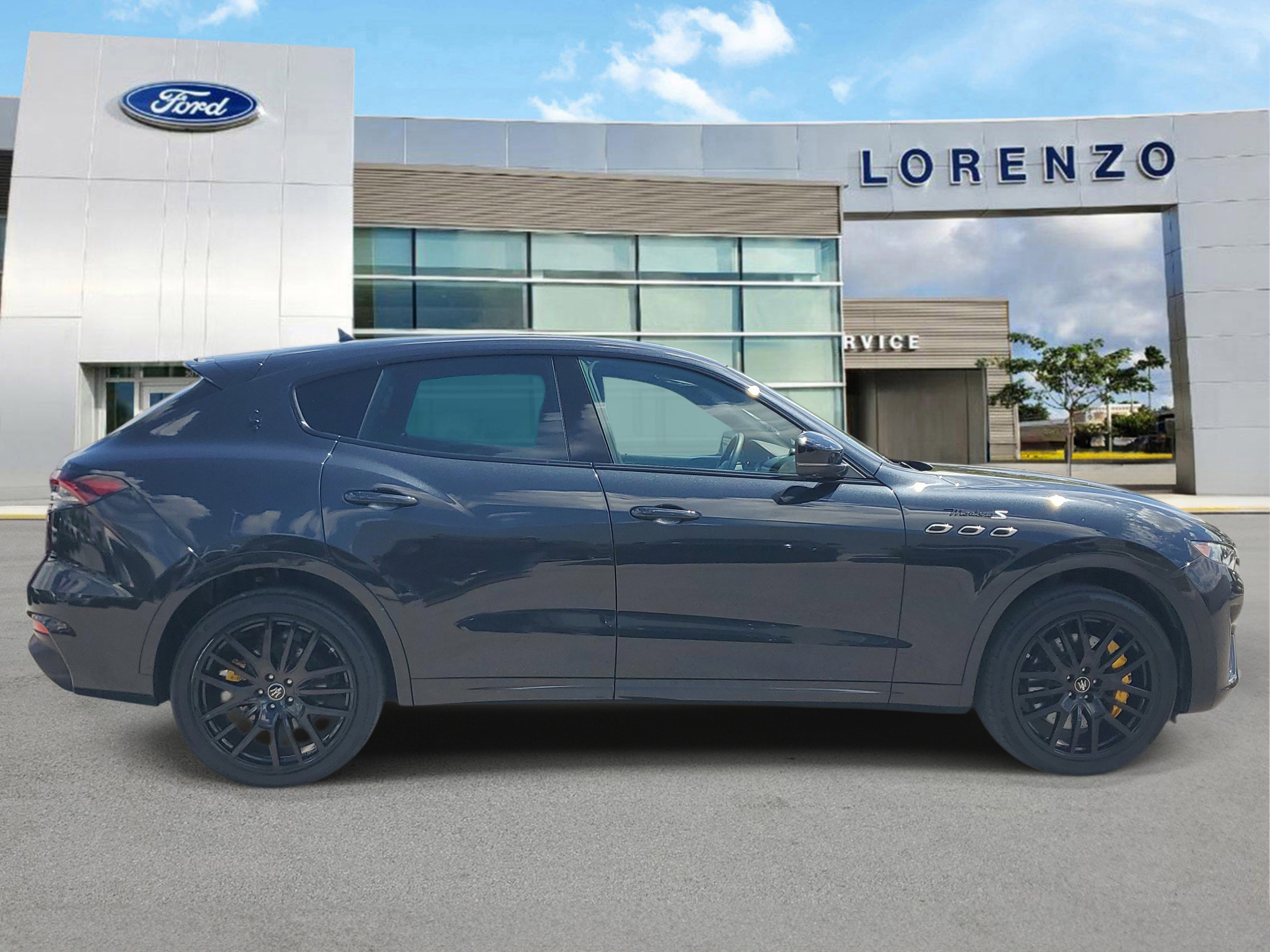 Used 2023 Maserati Levante Modena S image 4