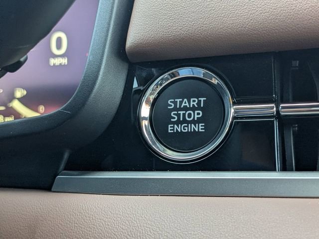 Used 2025 Mitsubishi Outlander SEL image 28