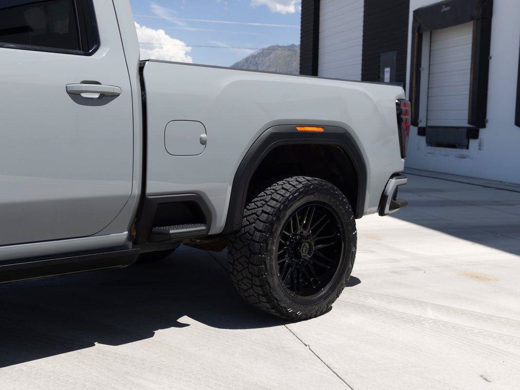 Used 2024 GMC Sierra 2500 AT4 w/ AT4 Premium Plus Package AWD/4WD image 7