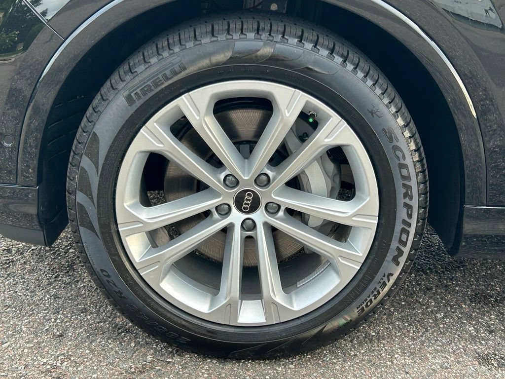 New 2026 Audi Q7 3.0T Premium Plus AWD/4WD image 38