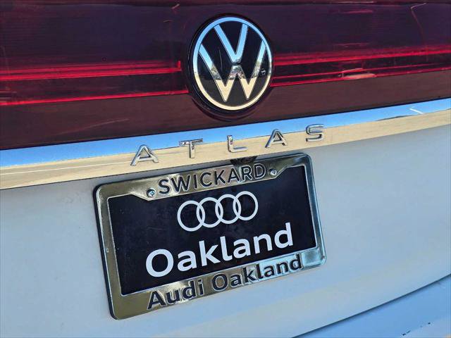 Used 2024 Volkswagen Atlas SE FWD image 13