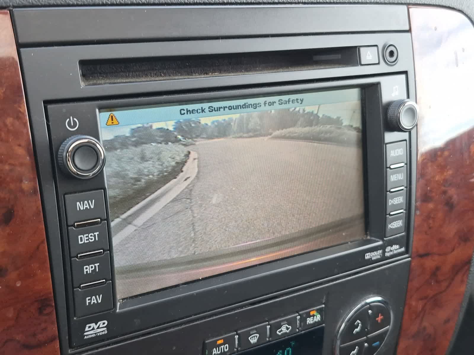 Used 2010 Chevrolet Suburban LTZ AWD/4WD image 31