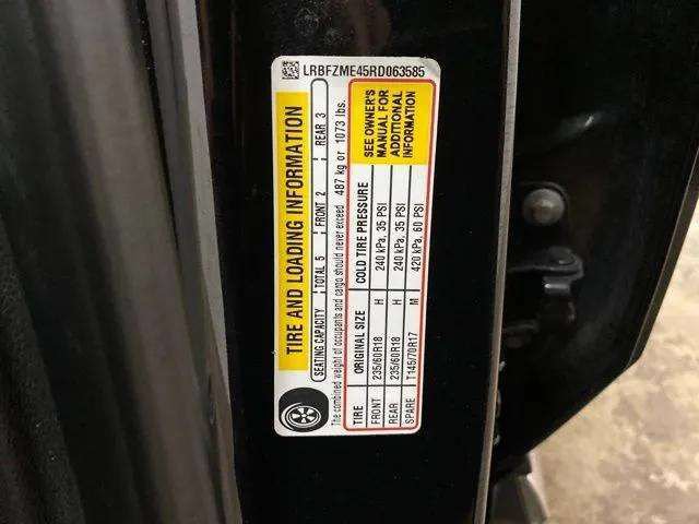 Used 2024 Buick Envision Preferred AWD/4WD image 90