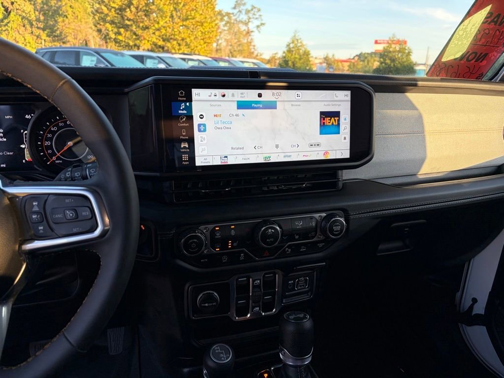 Used 2025 Jeep Wrangler Sahara w/ Safety Group image 19