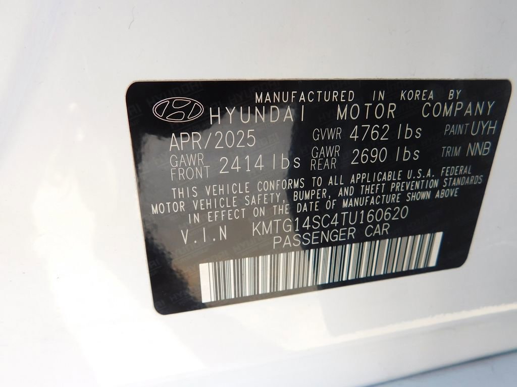 Used 2026 Genesis G70 2.5T image 28