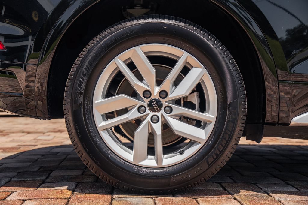 Used 2022 Audi Q5 2.0T Premium AWD/4WD image 13