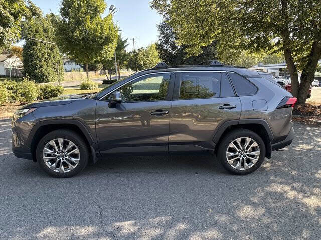 Used 2023 Toyota RAV4 XLE Premium AWD/4WD image 6