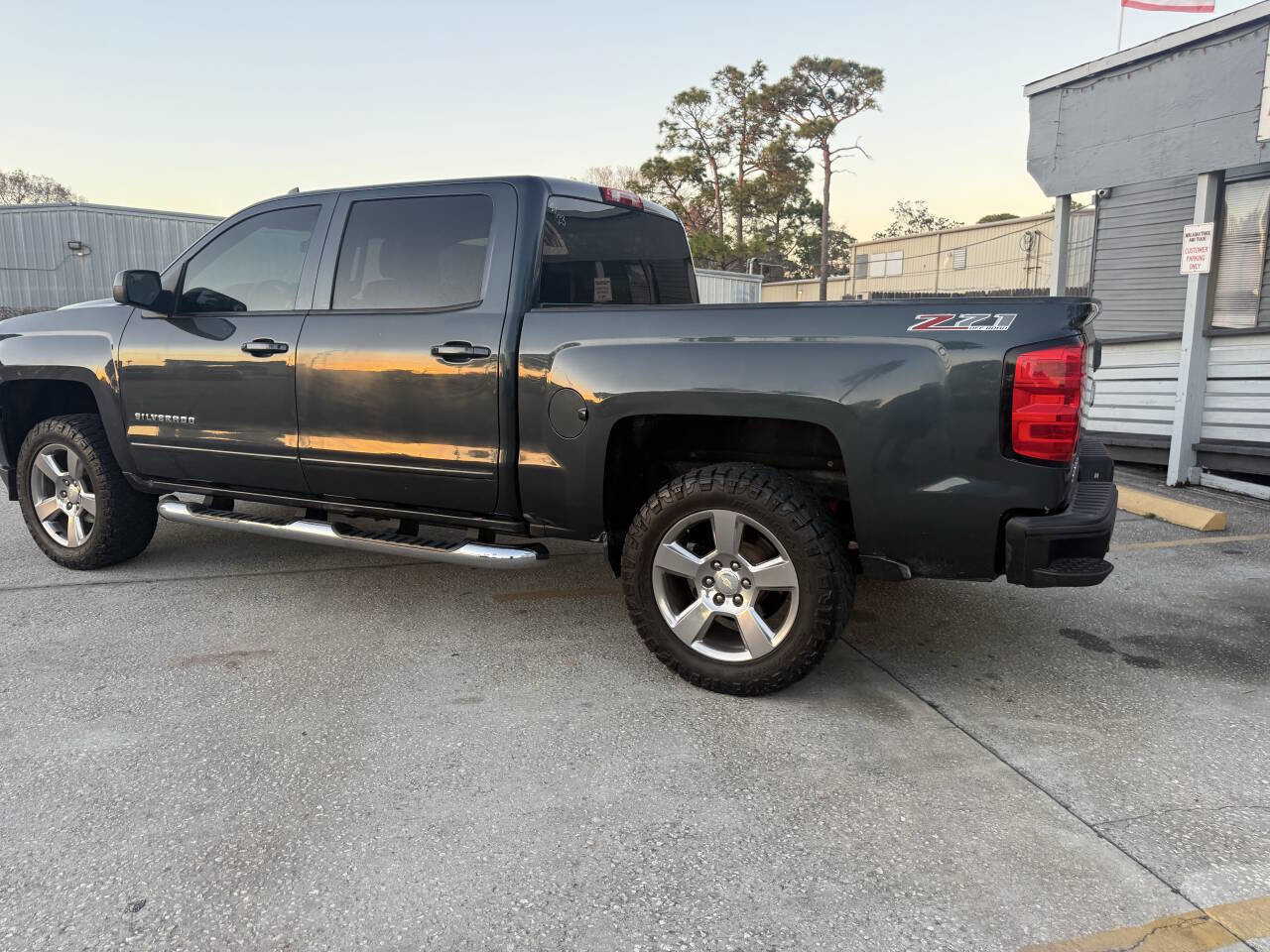 Used 2017 Chevrolet Silverado 1500 LT w/ All Star Edition image 3