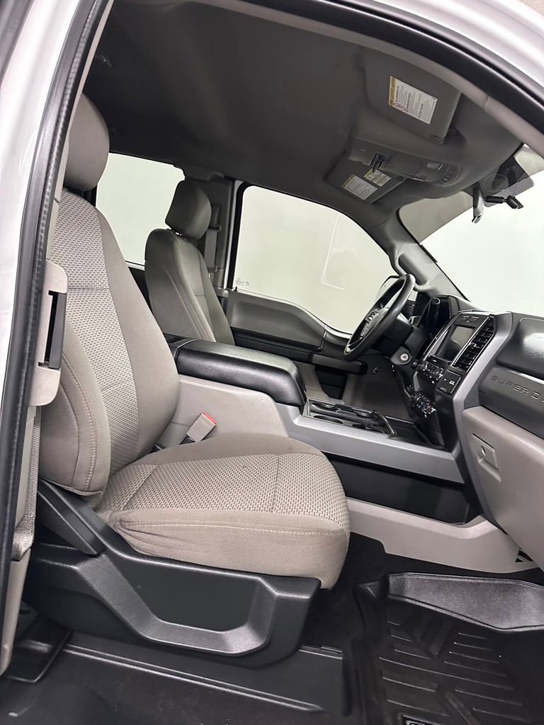 Used 2019 Ford F250 XLT w/ XLT Premium Package image 41