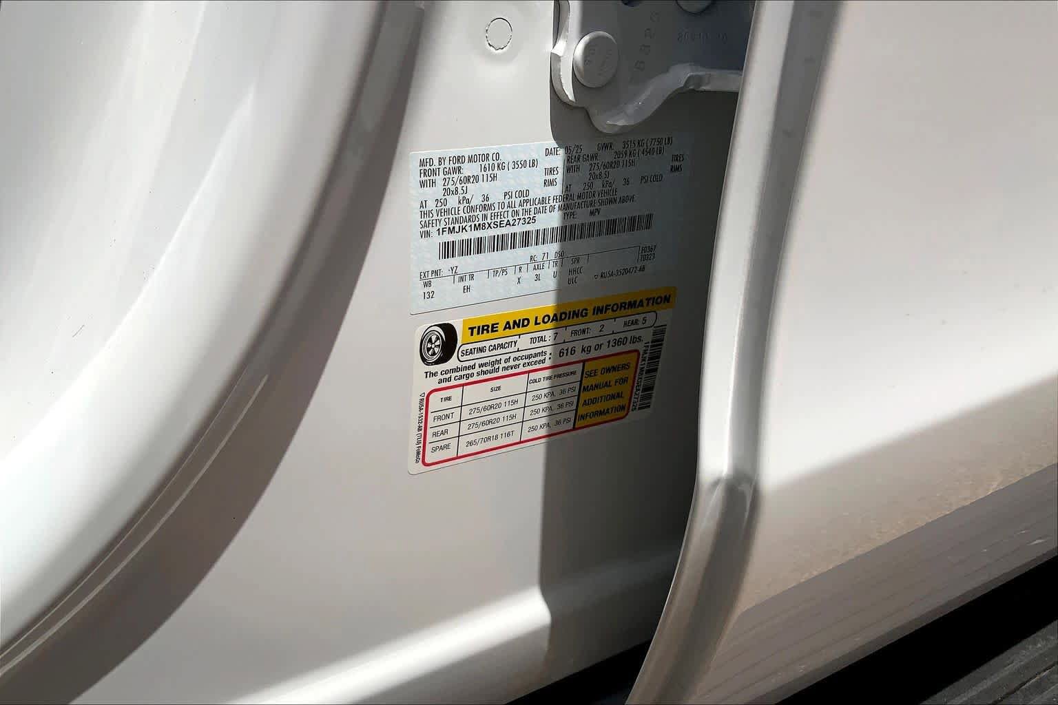 Used 2025 Ford Expedition Max Platinum AWD/4WD image 37
