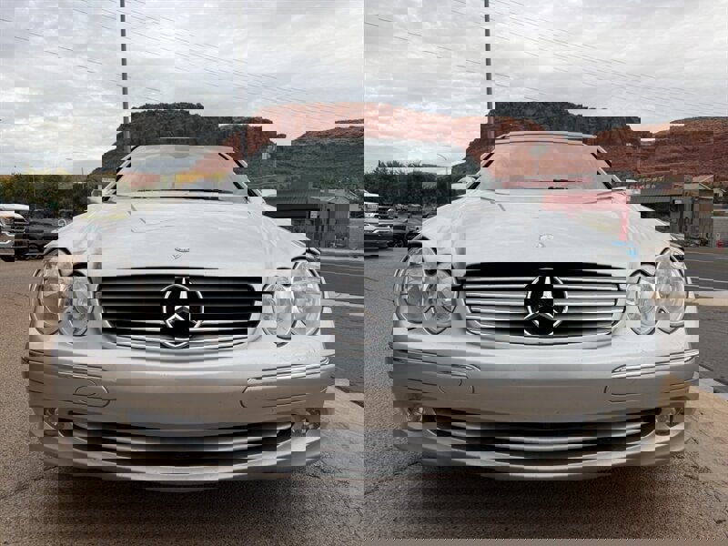 Used 2005 Mercedes-Benz CLK 320 Cabriolet image 25