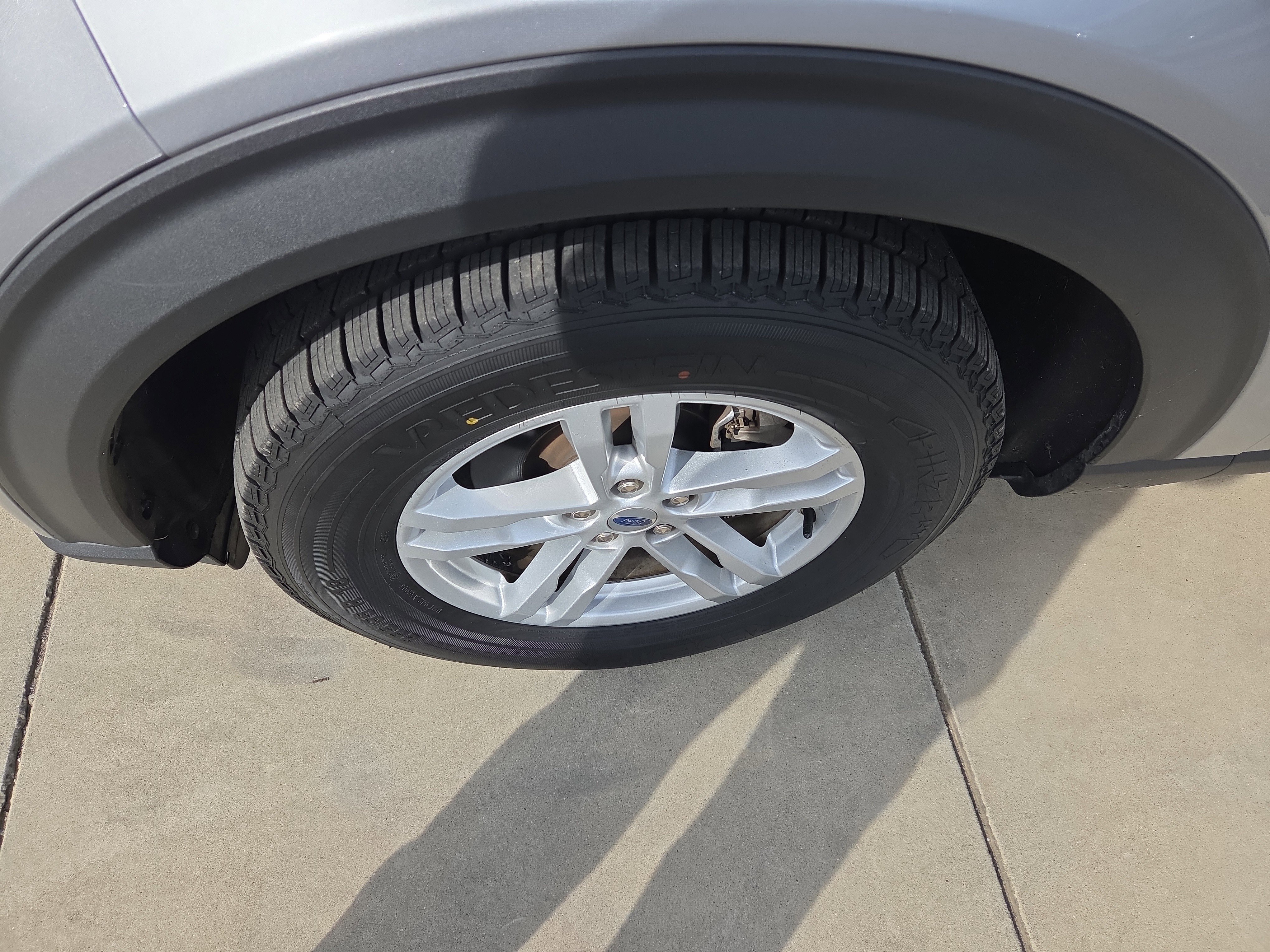 Used 2022 Ford Explorer XLT image 9