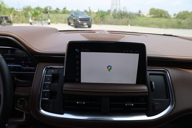 Used 2024 Chevrolet Tahoe High Country AWD/4WD image 17