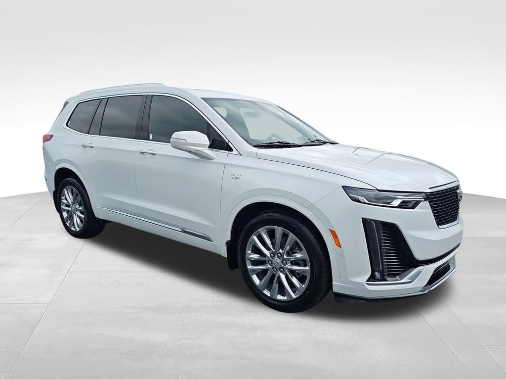 Used 2022 Cadillac XT6 Premium Luxury w/ Technology Package AWD/4WD image 7
