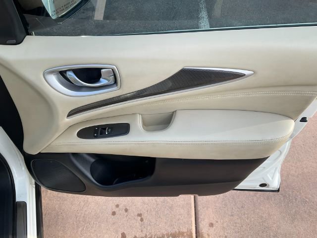 Used 2019 INFINITI QX60 Luxe w/ Essential Package image 14