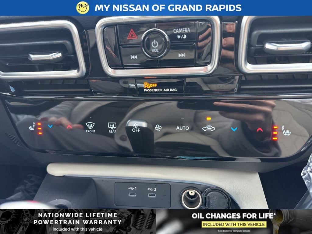 New 2026 Nissan Sentra SL w/ Floor Mat Package FWD image 22